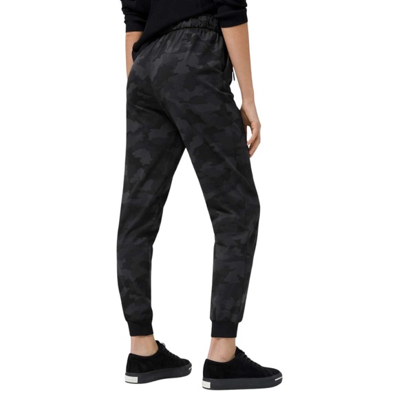 Lululemon Women’s Stretch High-Rise Jogger [Full Length] - Picture 7 of 10